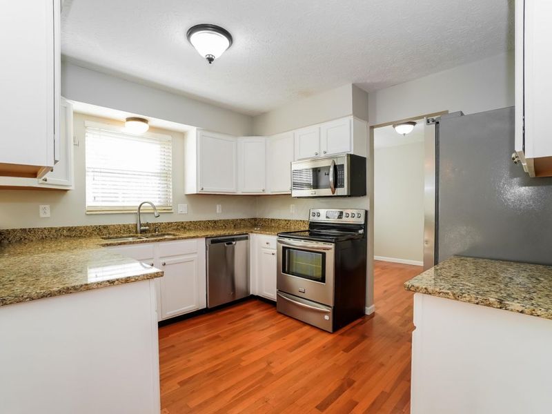 5506 Shannon Heights Boulevard , Dublin, OH 43016 Photo 6