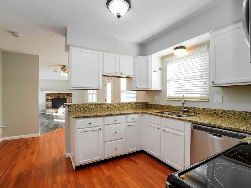 5506 Shannon Heights Boulevard , Dublin, OH 43016 Photo 7