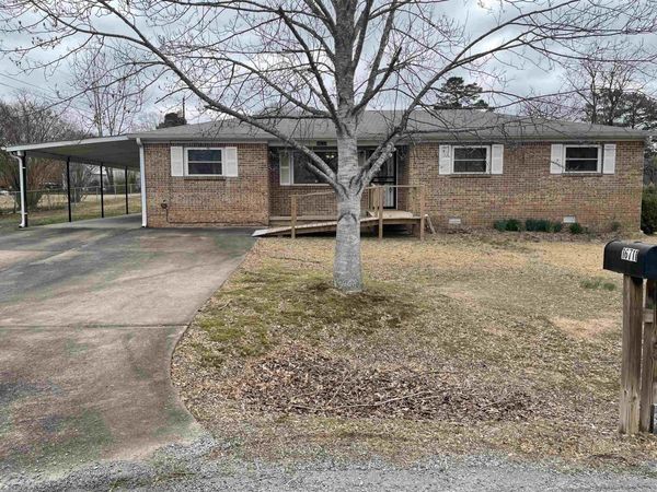 16711 Willis Dr, Little Rock, AR 72206