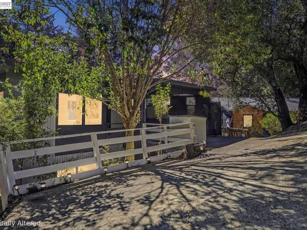 6956 6956 Sayre Drive, Oakland, CA 94611