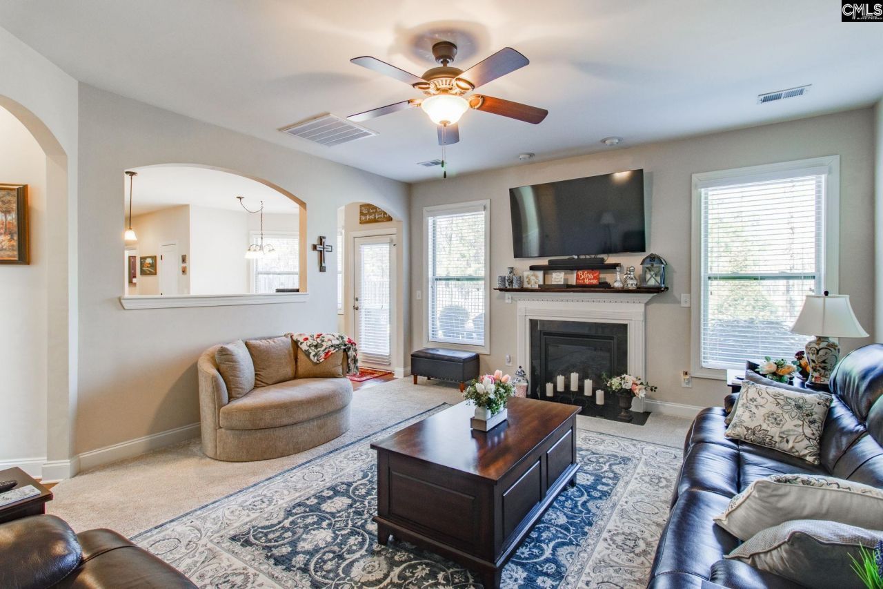 139 Dark Hollow Drive  Photo 7