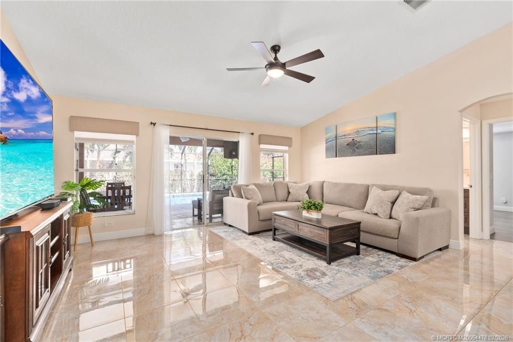 537 SW Laconic Avenue Sw, Port Saint Lucie, FL 34953 Photo