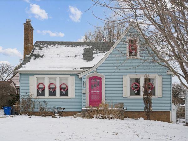 409 20th Street NE, Cedar Rapids, IA 52402