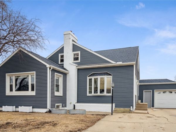 303 N Main Street, Wheatland, IA 52777