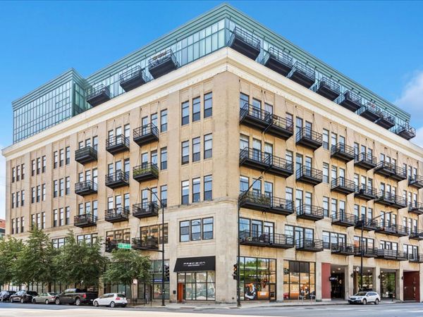 1645 W Ogden Avenue , Unit 521, Chicago, IL 60612