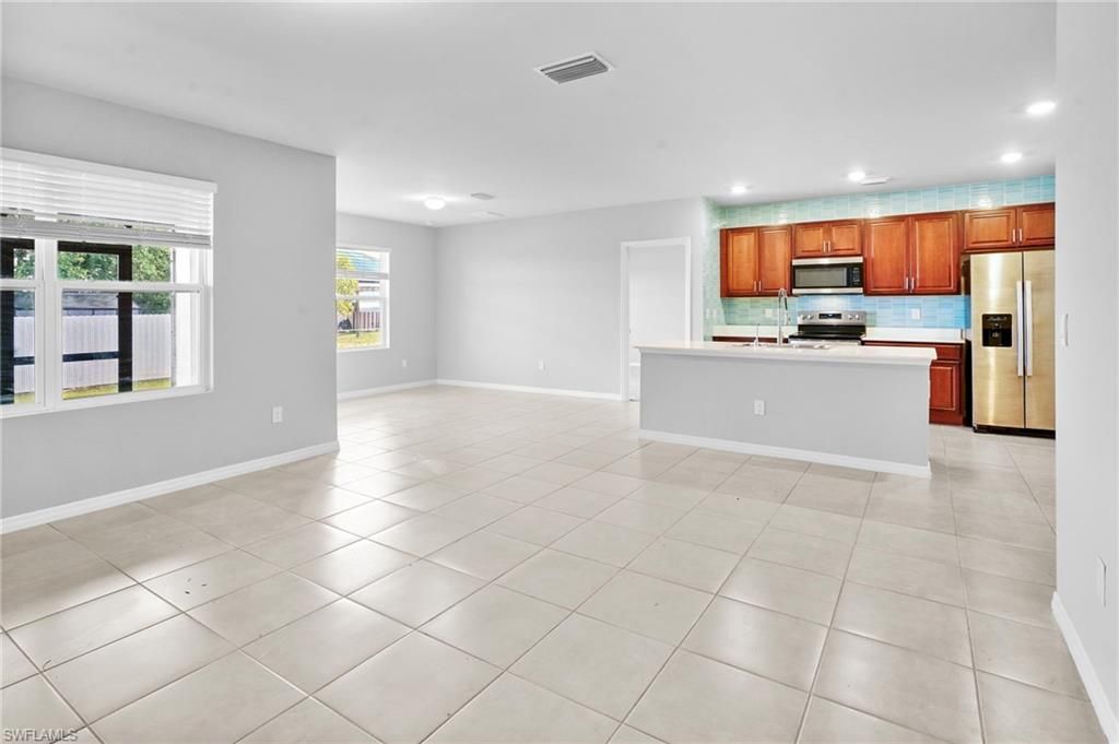 1829 NW 15th St, Cape Coral, FL 33993 Photo