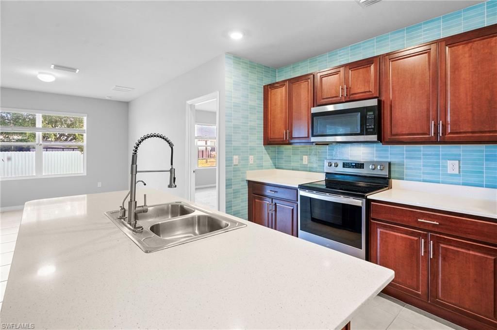 1829 NW 15th St, Cape Coral, FL 33993 Photo