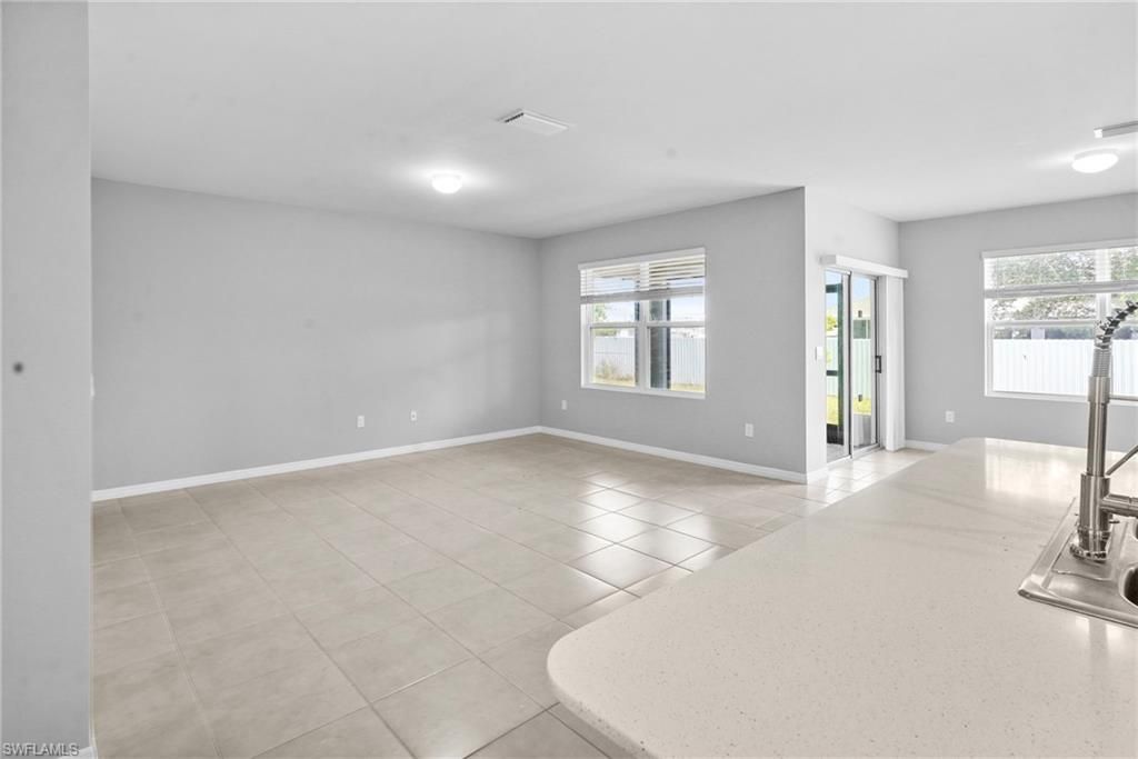 1829 NW 15th St, Cape Coral, FL 33993 Photo