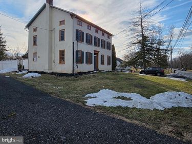 2022 E MAIN STREET , Unit 2, DOUGLASSVILLE, PA 19518