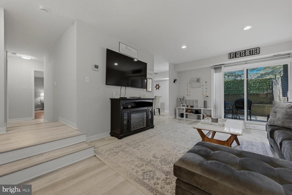 9 Silverwood Circle, Unit 1, Annapolis, MD 21403 Main Photo