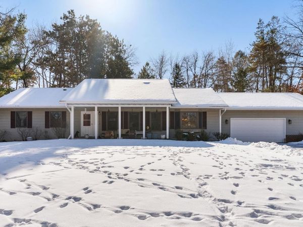 N4412 Wolff Road, Cambridge, WI 53523