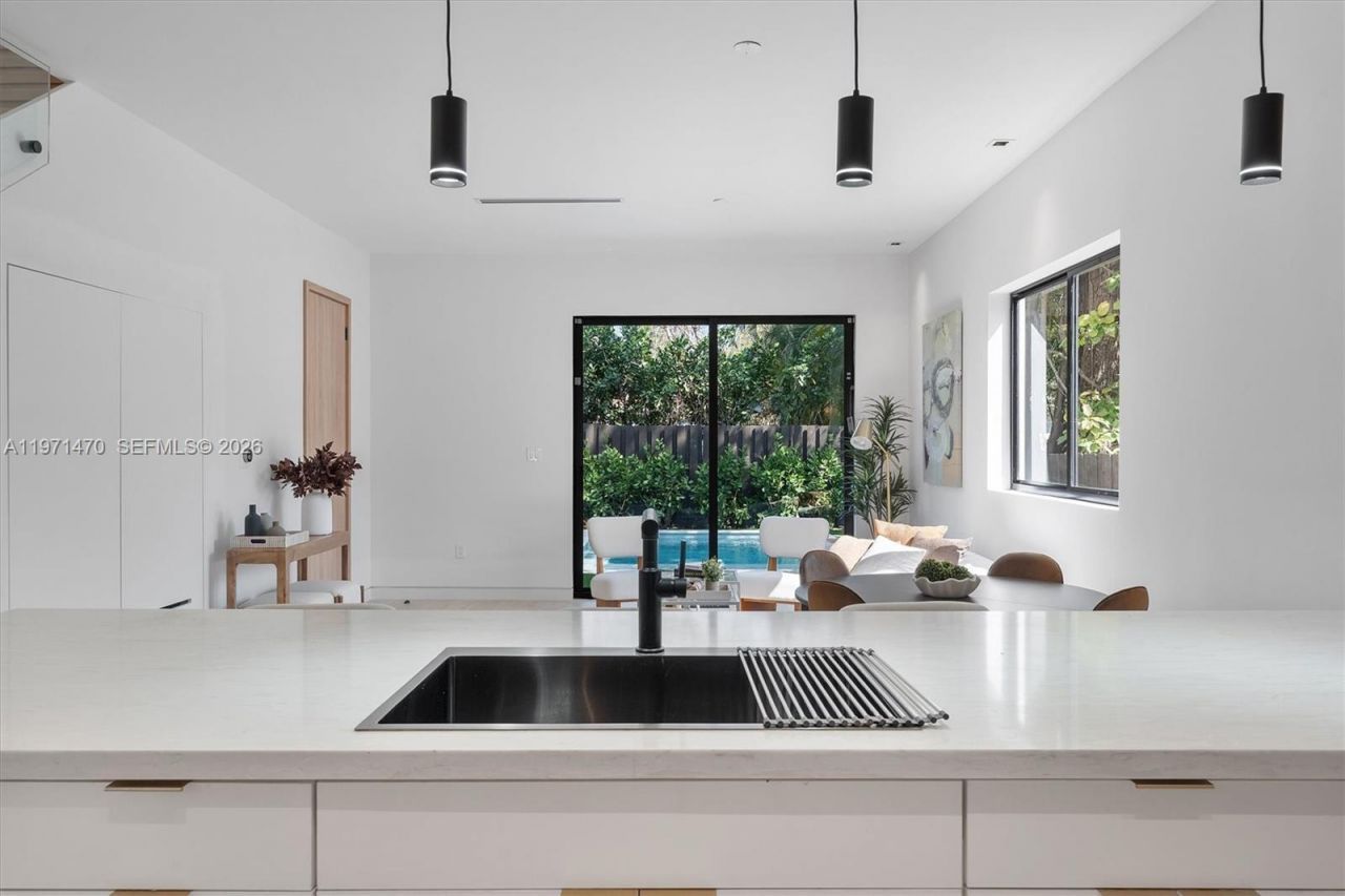 4715 N Miami Ave, Miami, FL 33127 Photo