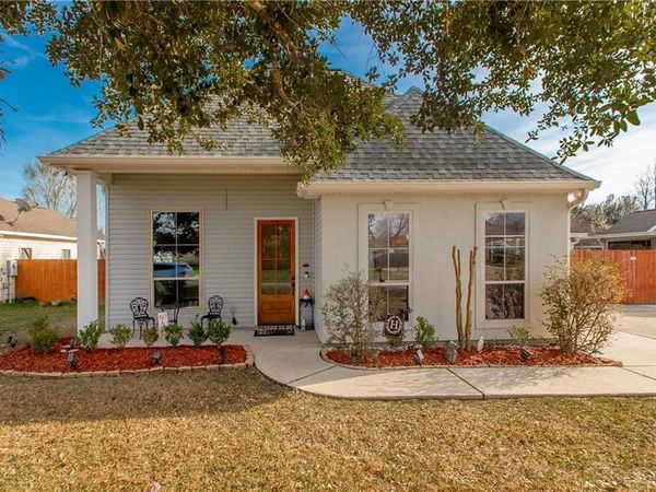 28464 CAMEO Court, Ponchatoula, LA 70454