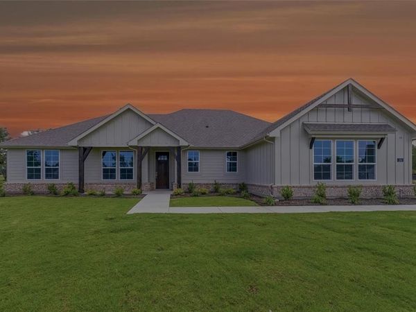 156 Oak Grove Way, Springtown, TX 76082