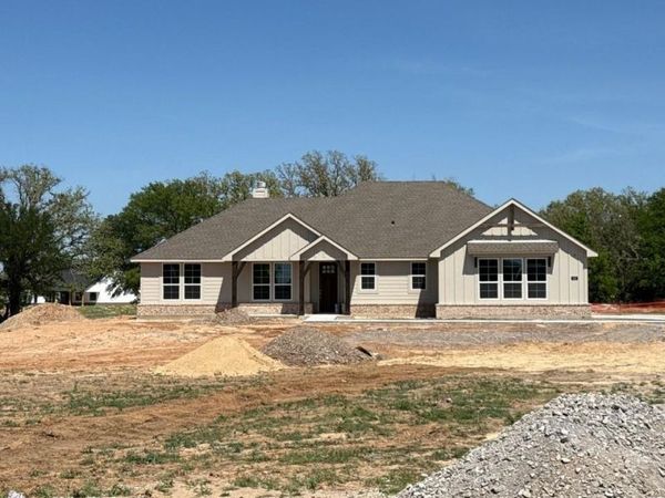 156 Oak Grove Way, Springtown, TX 76082