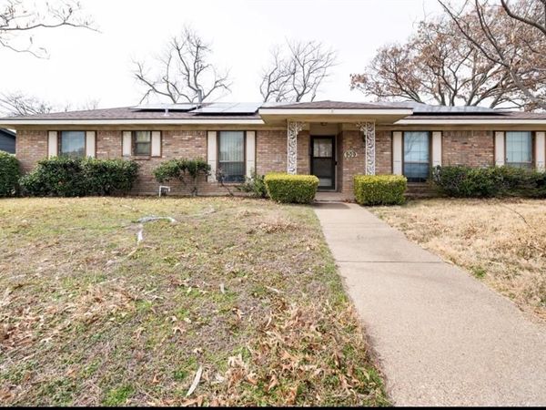 909 Bradfield Drive, Garland, TX 75042