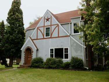 201 2nd Street W, Chokio, MN 56221