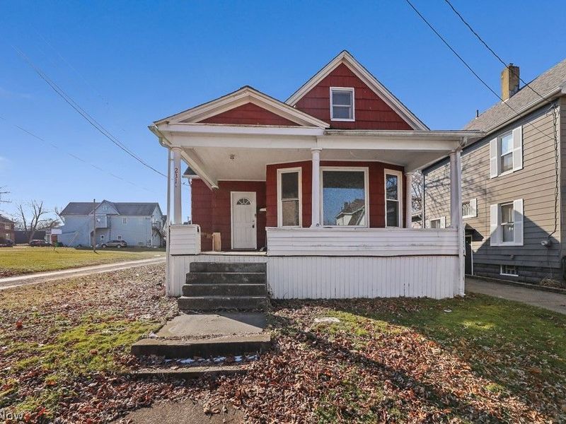 231 Rosenberry Street, Alliance, OH 44601 Photo 1