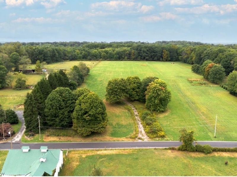 1400 Hubbard Thomas Road, Brookfield, OH 44403 Photo 4