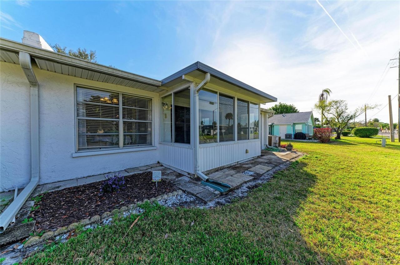 4006 36th Avenue Drive W, Bradenton, FL 34205 Photo