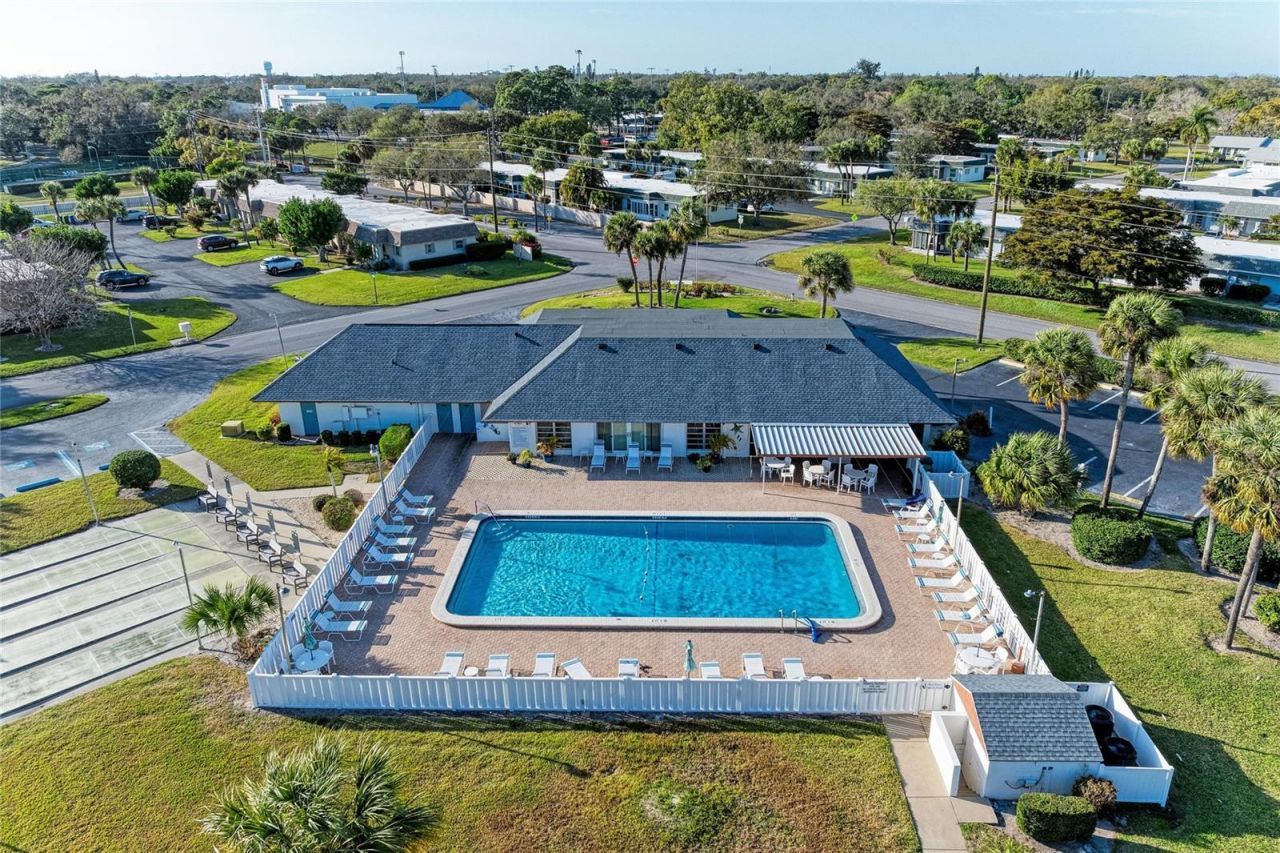 4006 36th Avenue Drive W, Bradenton, FL 34205 Photo