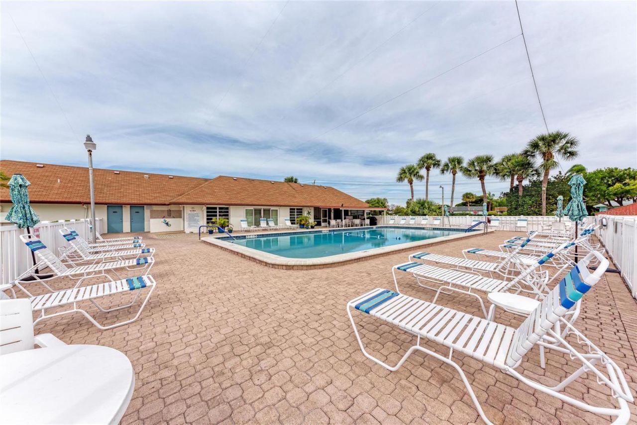 4006 36th Avenue Drive W, Bradenton, FL 34205 Photo