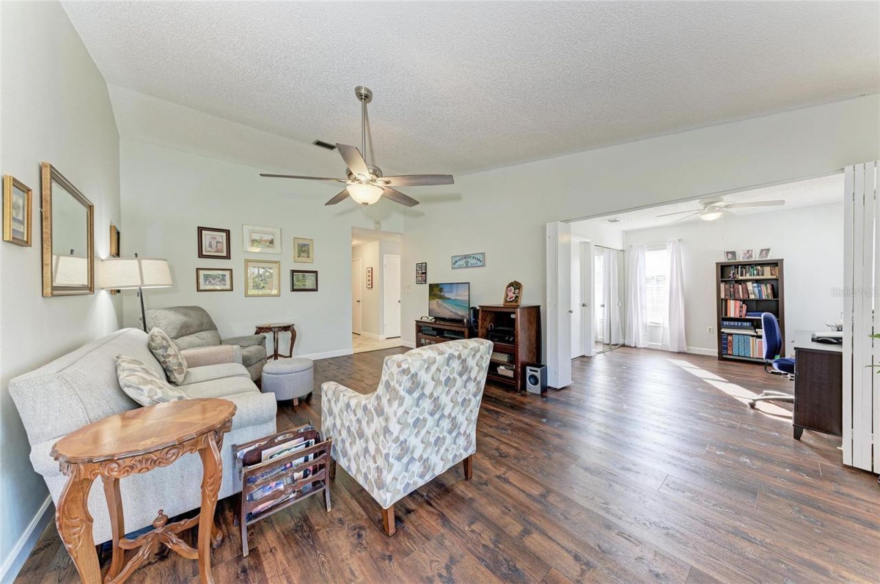 4006 36th Avenue Drive W, Bradenton, FL 34205 Photo