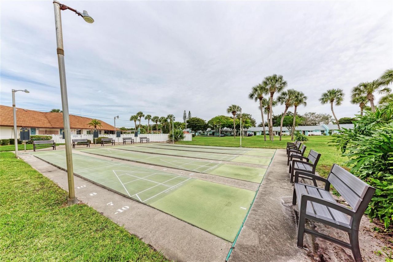 4006 36th Avenue Drive W, Bradenton, FL 34205 Photo