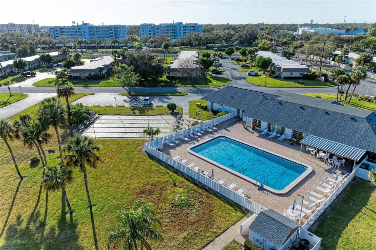 4006 36th Avenue Drive W, Bradenton, FL 34205 Photo