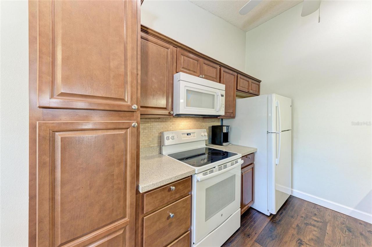 4006 36th Avenue Drive W, Bradenton, FL 34205 Photo