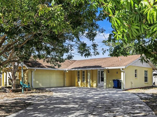 2874 INDIANWOOD DRIVE , SARASOTA, FL 34232