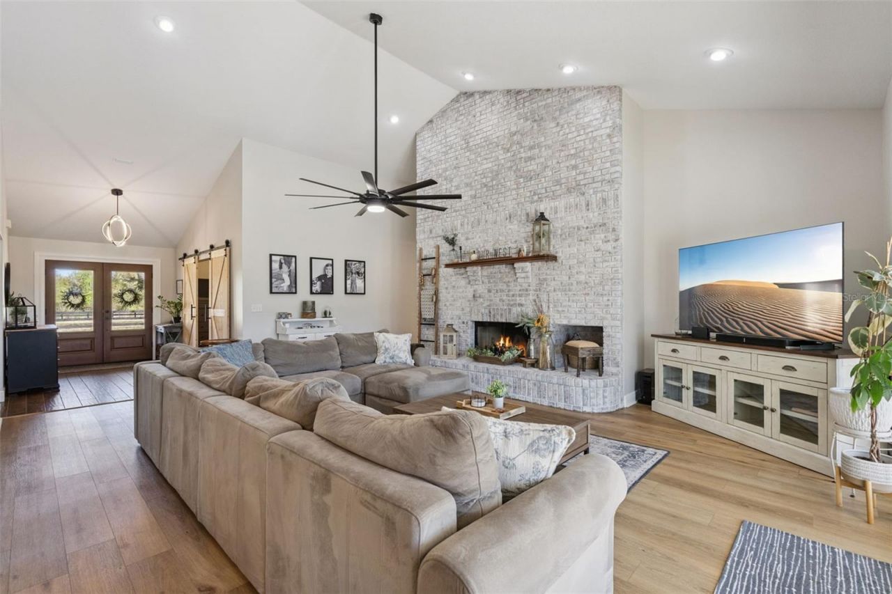 7100 Redwing Road, Groveland, FL 34736 Photo