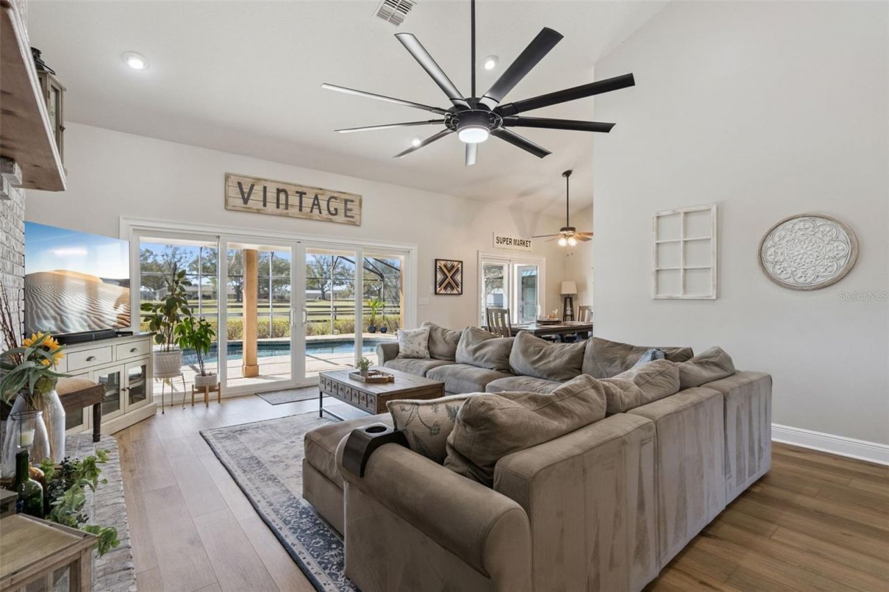 7100 Redwing Road, Groveland, FL 34736 Photo