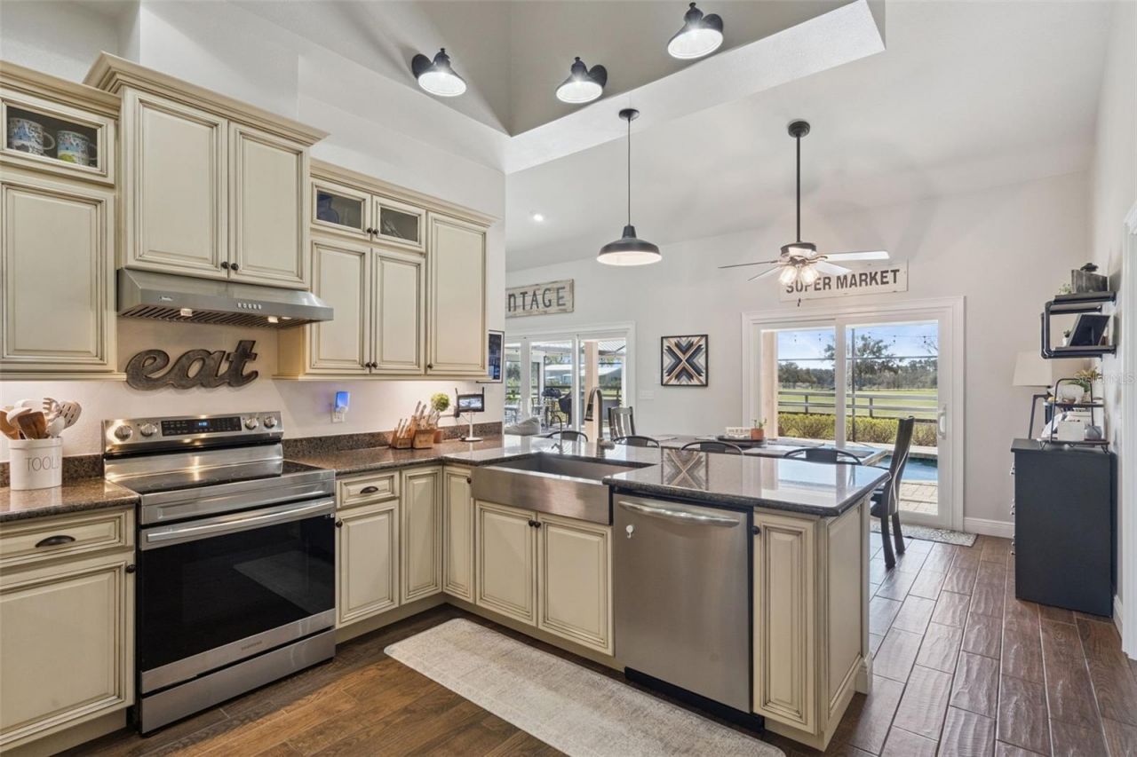 7100 Redwing Road, Groveland, FL 34736 Photo