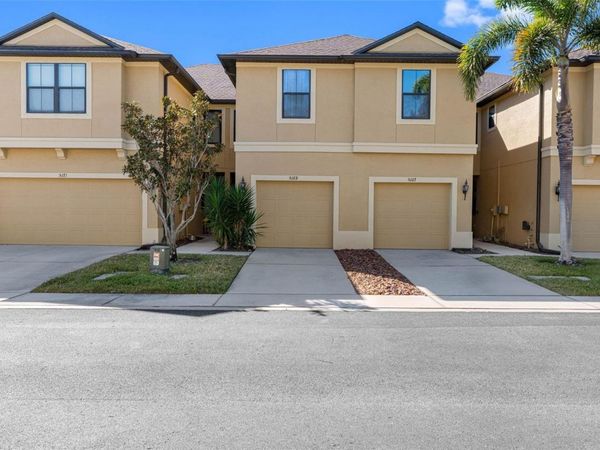 5167 BAY ISLE CIRCLE , CLEARWATER, FL 33760