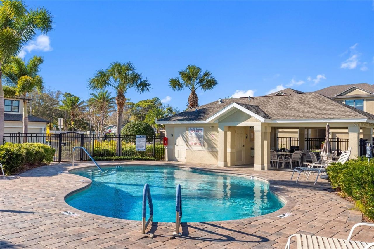 5167 Bay Isle Circle , Clearwater, FL 33760 Photo
