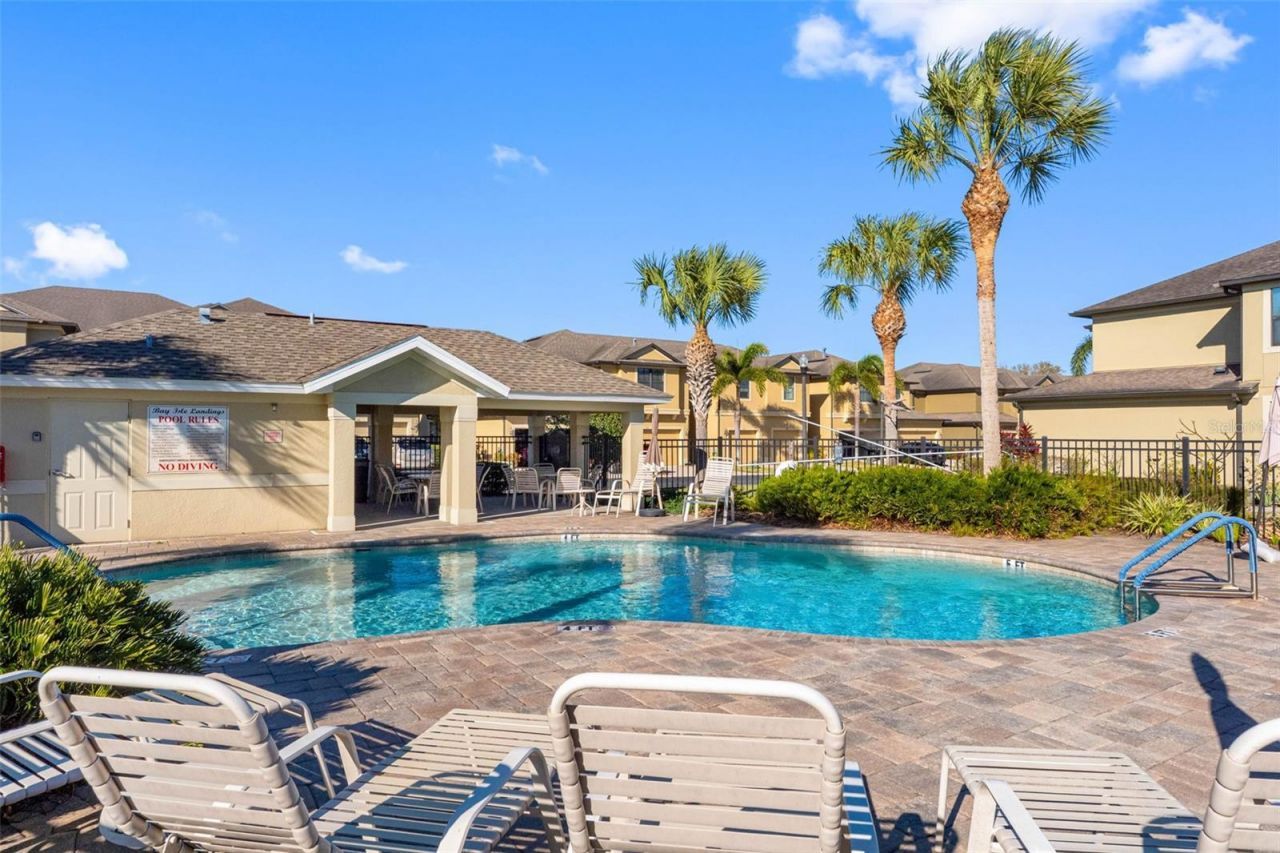 5167 Bay Isle Circle , Clearwater, FL 33760 Photo