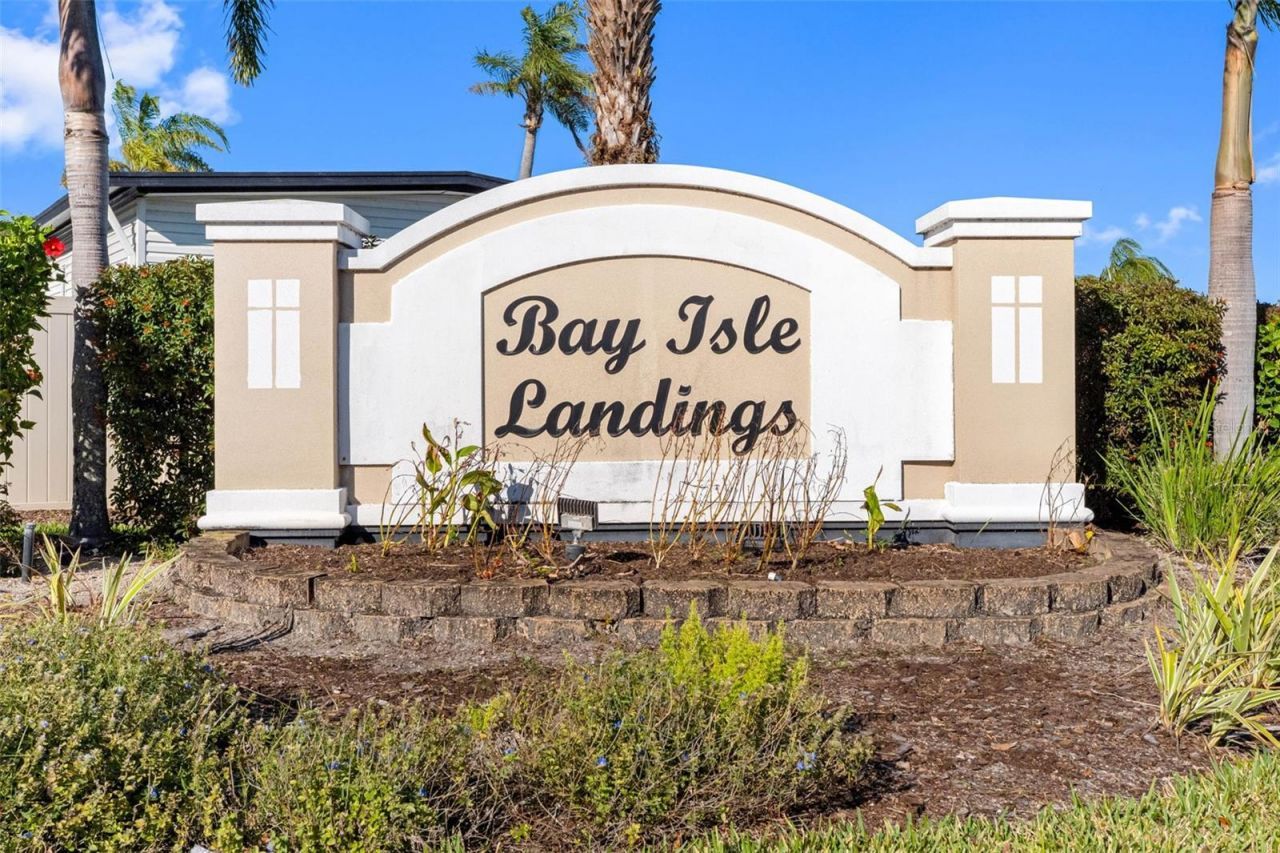 5167 Bay Isle Circle , Clearwater, FL 33760 Photo