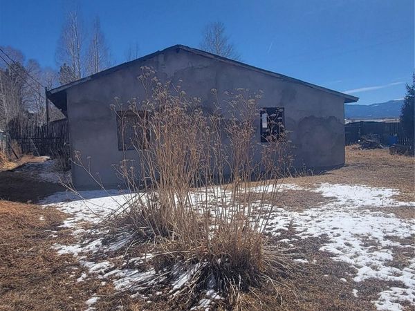 505 6th Street , Sanford, CO 81151