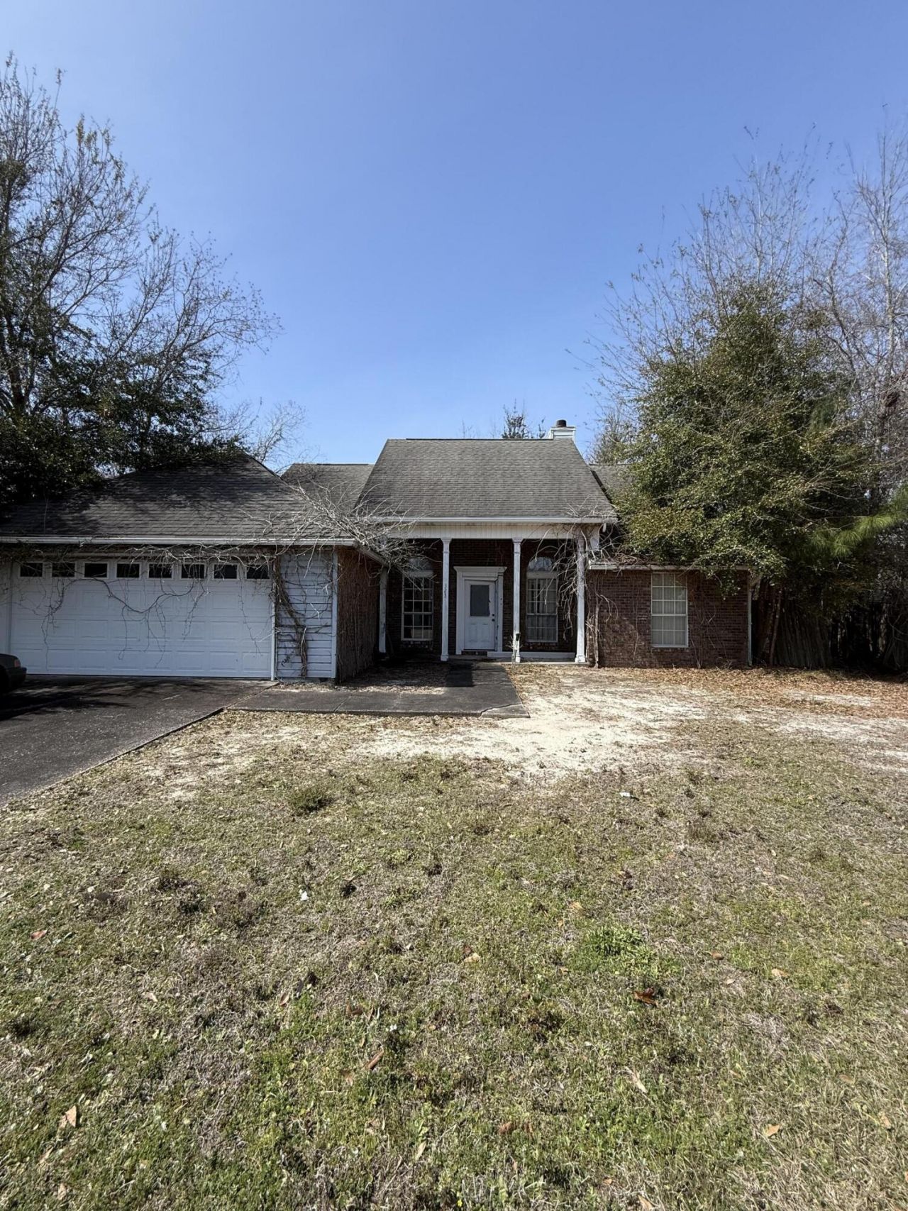 323 Northampton Circle, Fort Walton Beach, FL 32547 Main Photo