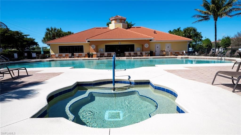 8320 Whiskey Preserve Cir, Unit 311, Fort Myers, FL 33919 Photo