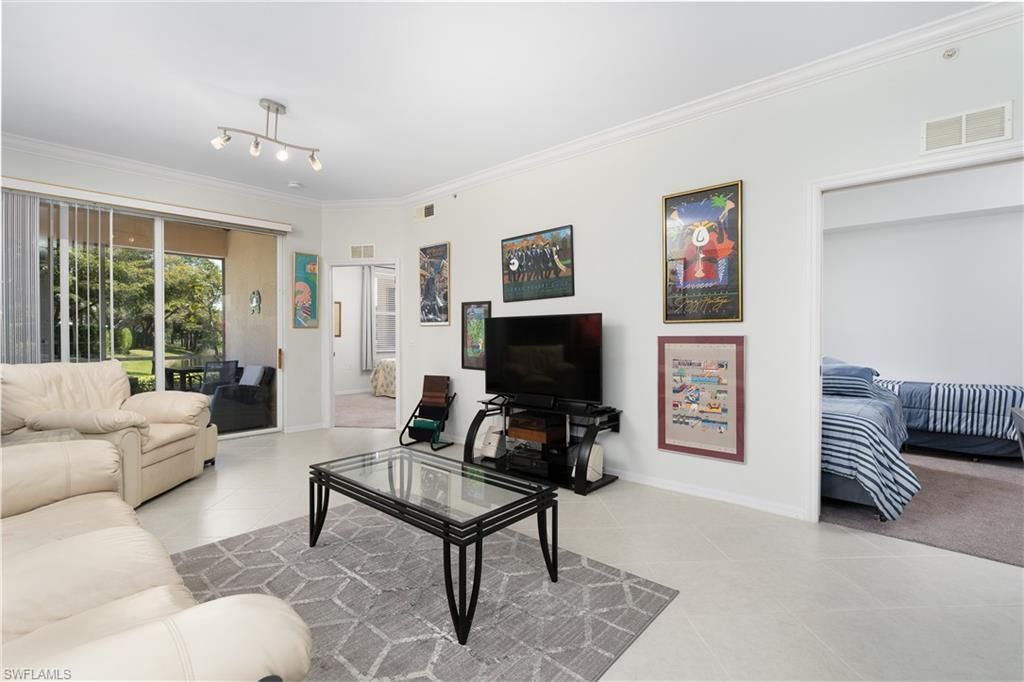 8320 Whiskey Preserve Cir, Unit 311, Fort Myers, FL 33919 Photo