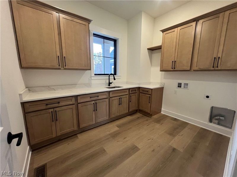 855 Club Drive W, Aurora, OH 44202 Photo 13