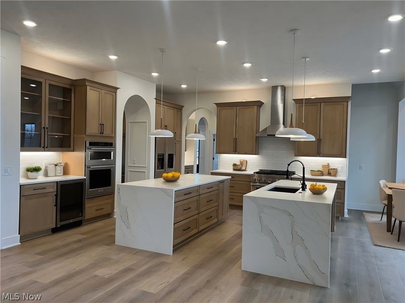 855 Club Drive W, Aurora, OH 44202 Photo 2