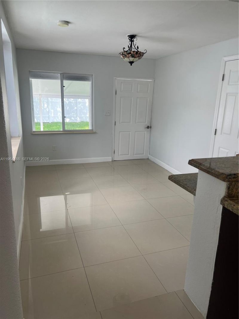 6823 SW 25th St , Miami, FL 33155 Photo