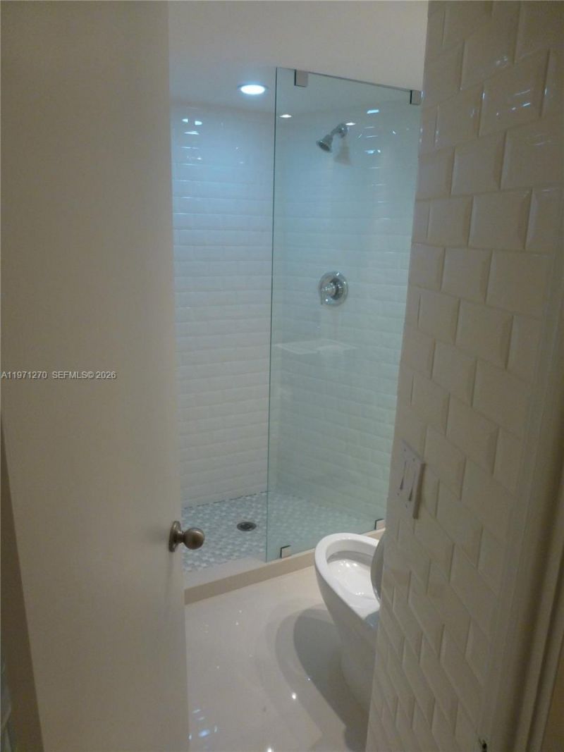 1881 Washington Ave , Unit 2E, Miami Beach, FL 33139 Photo