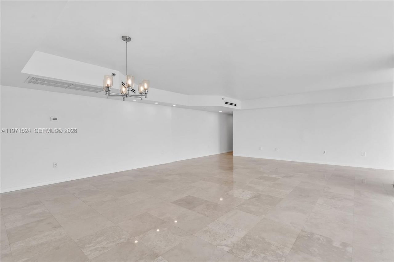 5900 Collins Ave, Unit 1906, Miami Beach, FL 33140 Photo