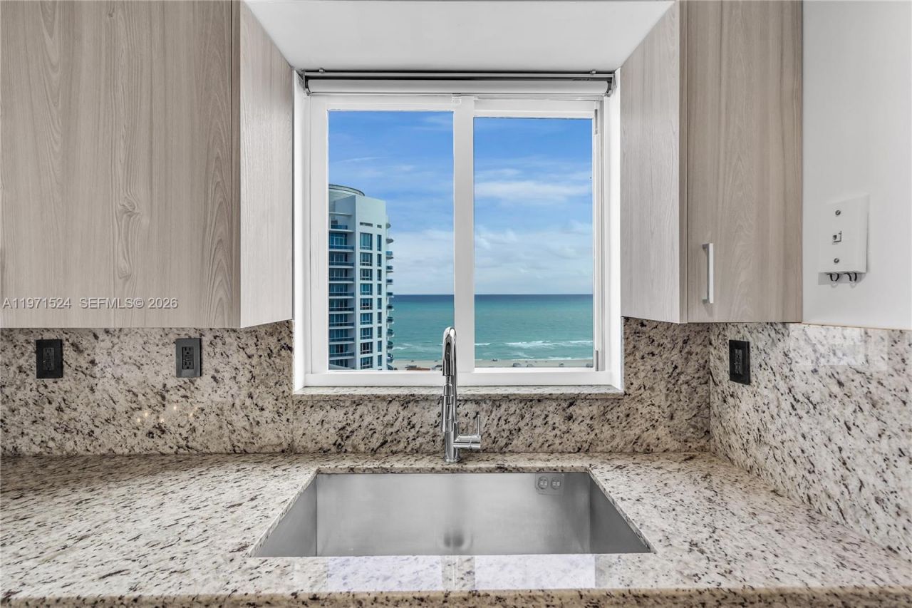 5900 Collins Ave, Unit 1906, Miami Beach, FL 33140 Photo