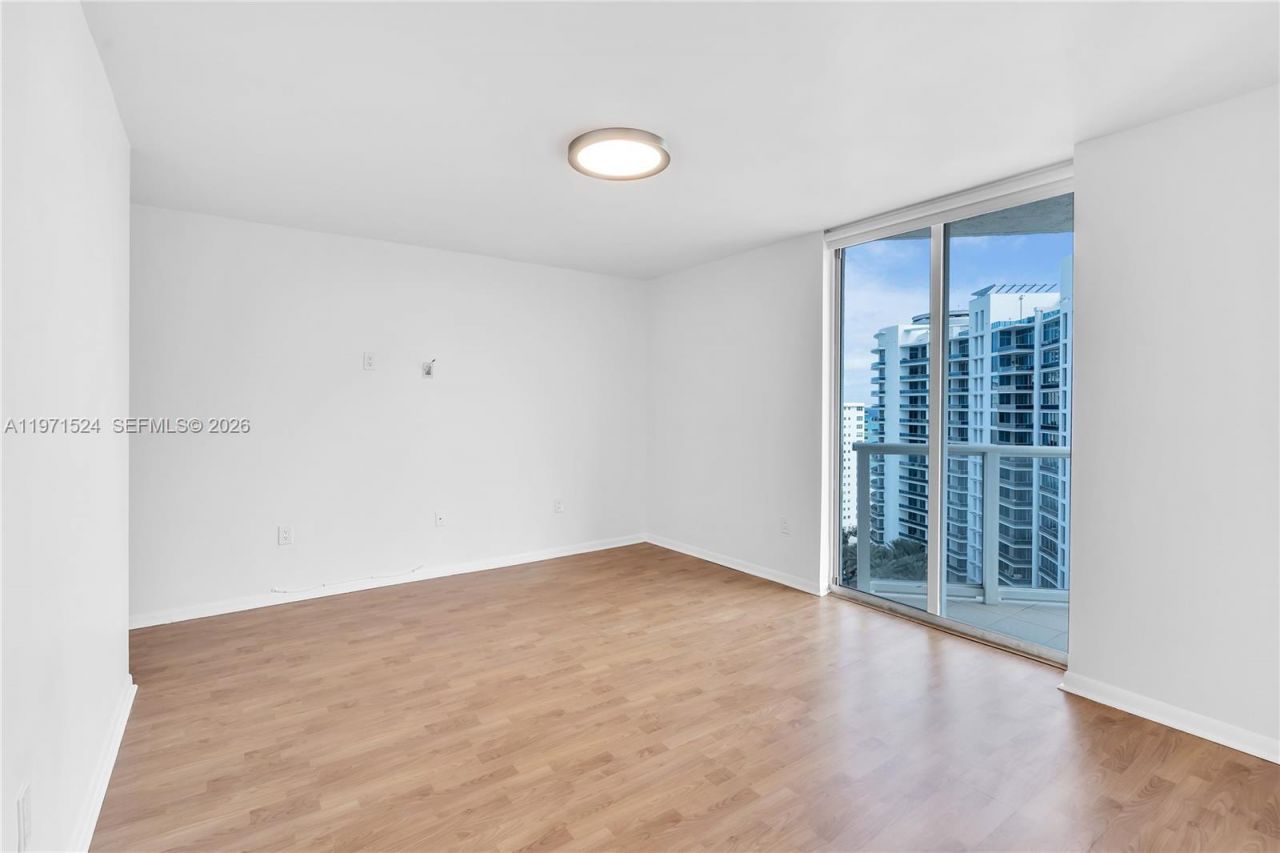 5900 Collins Ave, Unit 1906, Miami Beach, FL 33140 Photo