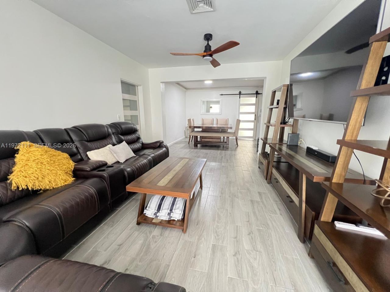 1430 NE 149th St, Miami, FL 33161 Photo